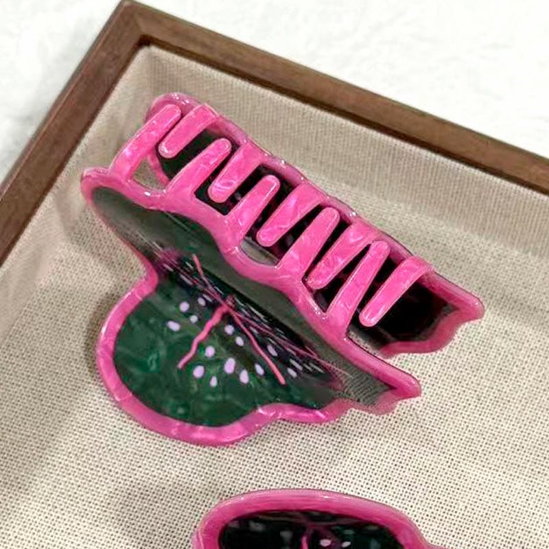 Medium Beefsteak Plant Hair Claw