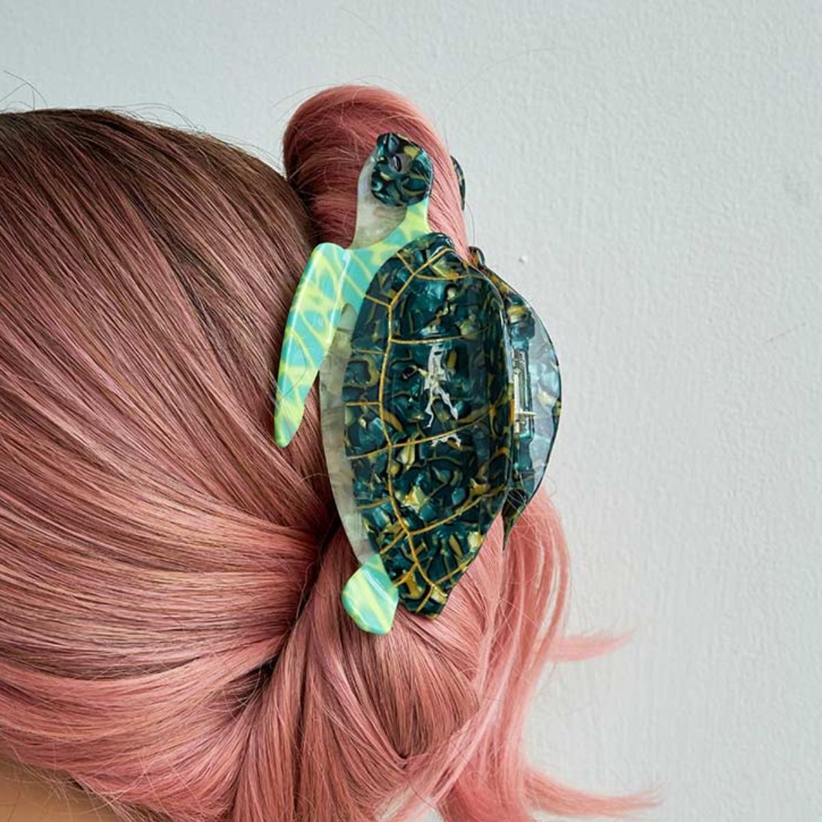 Jumbo Green Sea Turtle Hair Claw