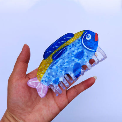 Large Blue Spotted Fish Hair Claw