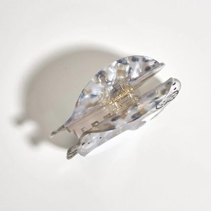 Large Gray Round  Seal Hair Claw