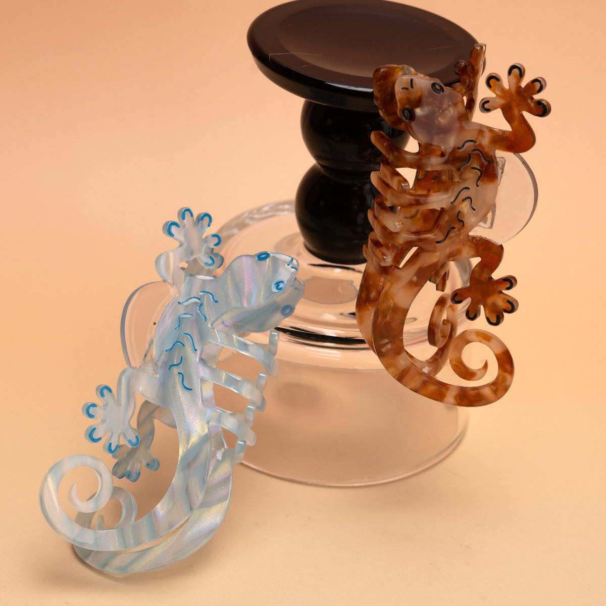 Large Ice Blue Gecko Hair Claw