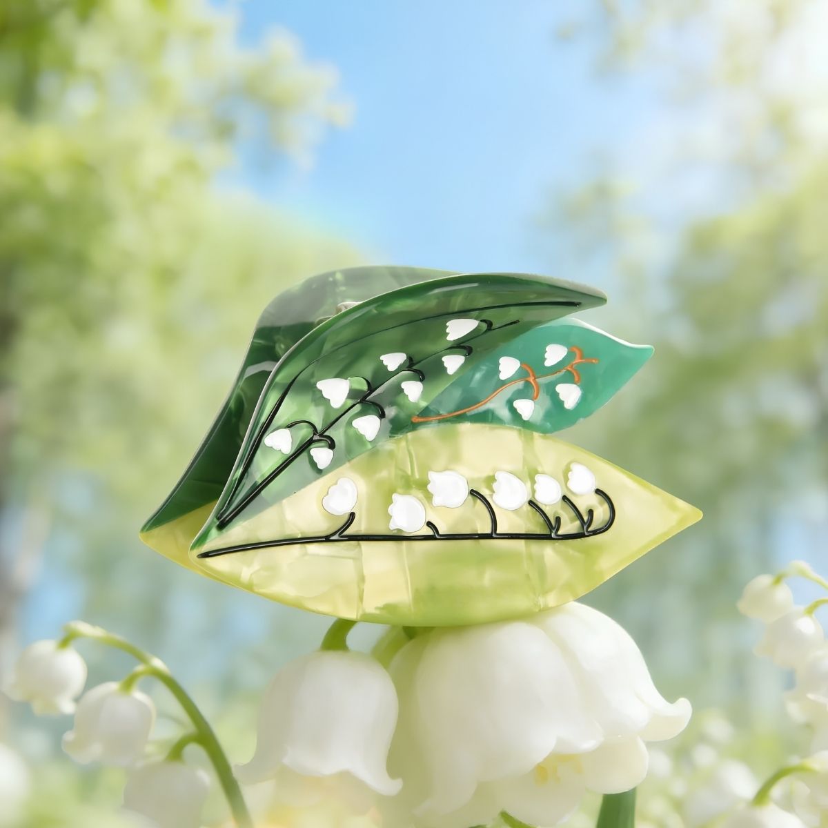Large Lily of the Valley Hair Claw