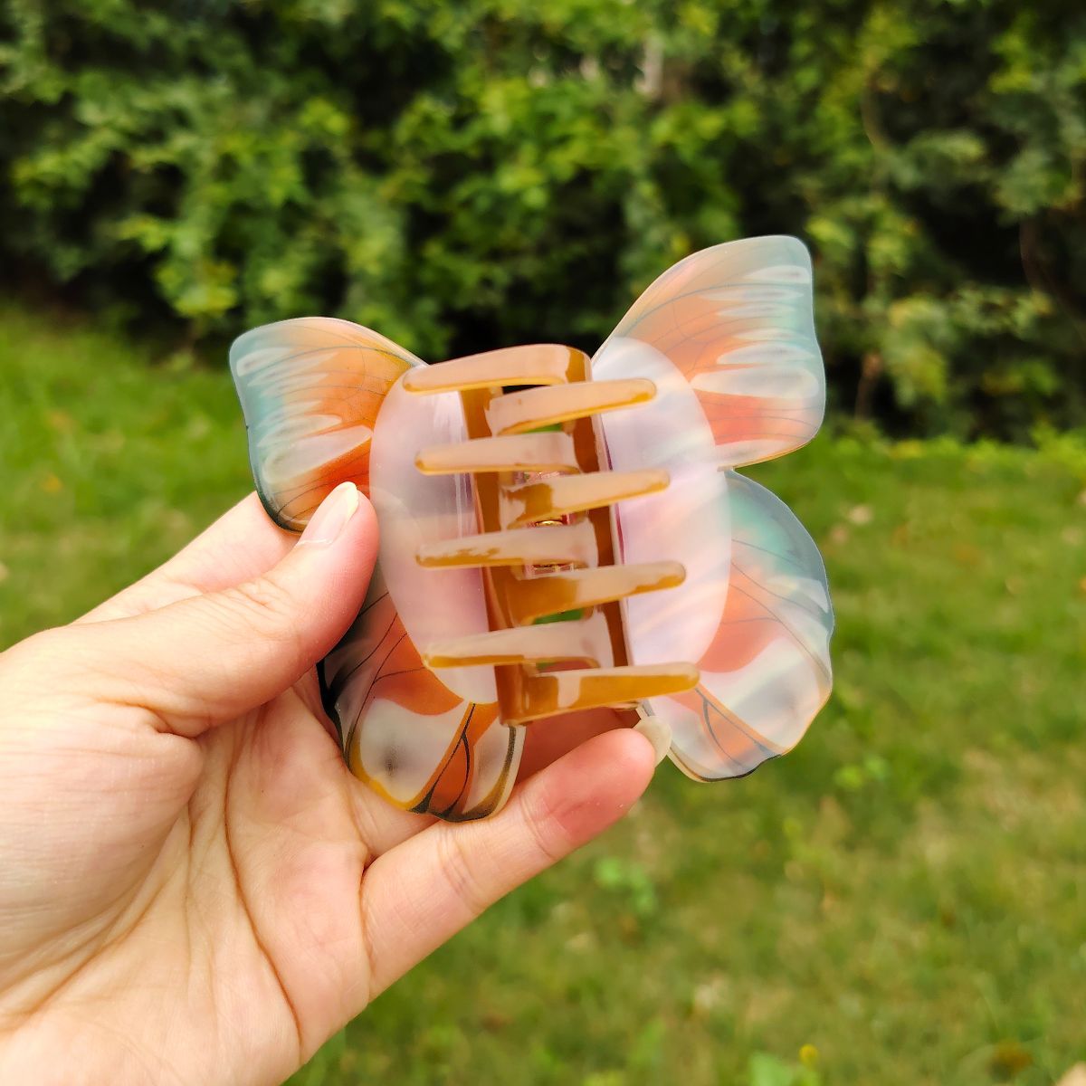 Large Orange Julia Butterfly Hair Claw Clip 丨 Lemonschunks