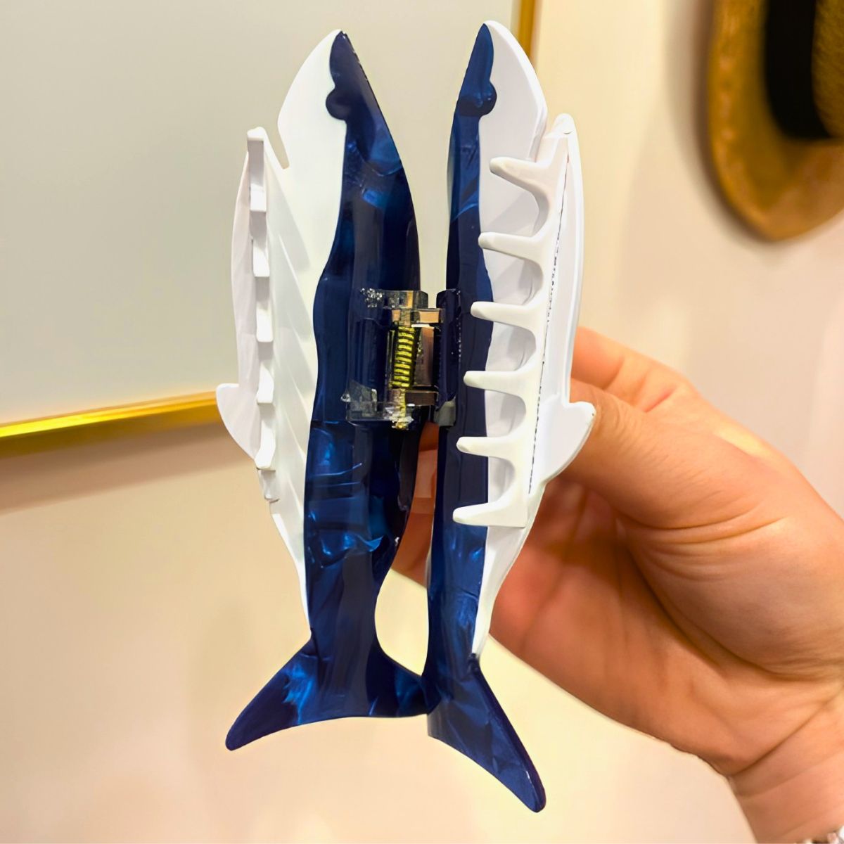 Large Shark Hair Claw