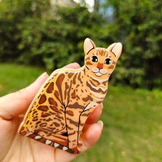 Medium Leopard Print Cat Hair Claw