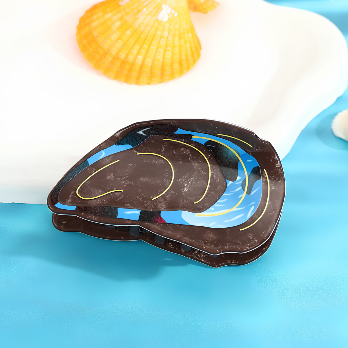 Medium Black Oyster Hair Claw