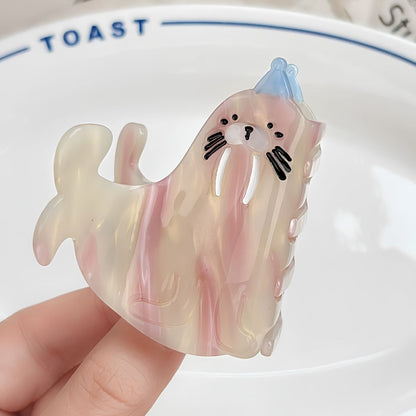 Medium Colorful Hat Walrus Hair Claw