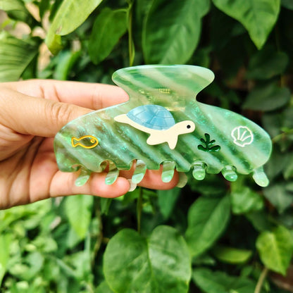 Medium Green Blue Sea Turtle Hair Claw