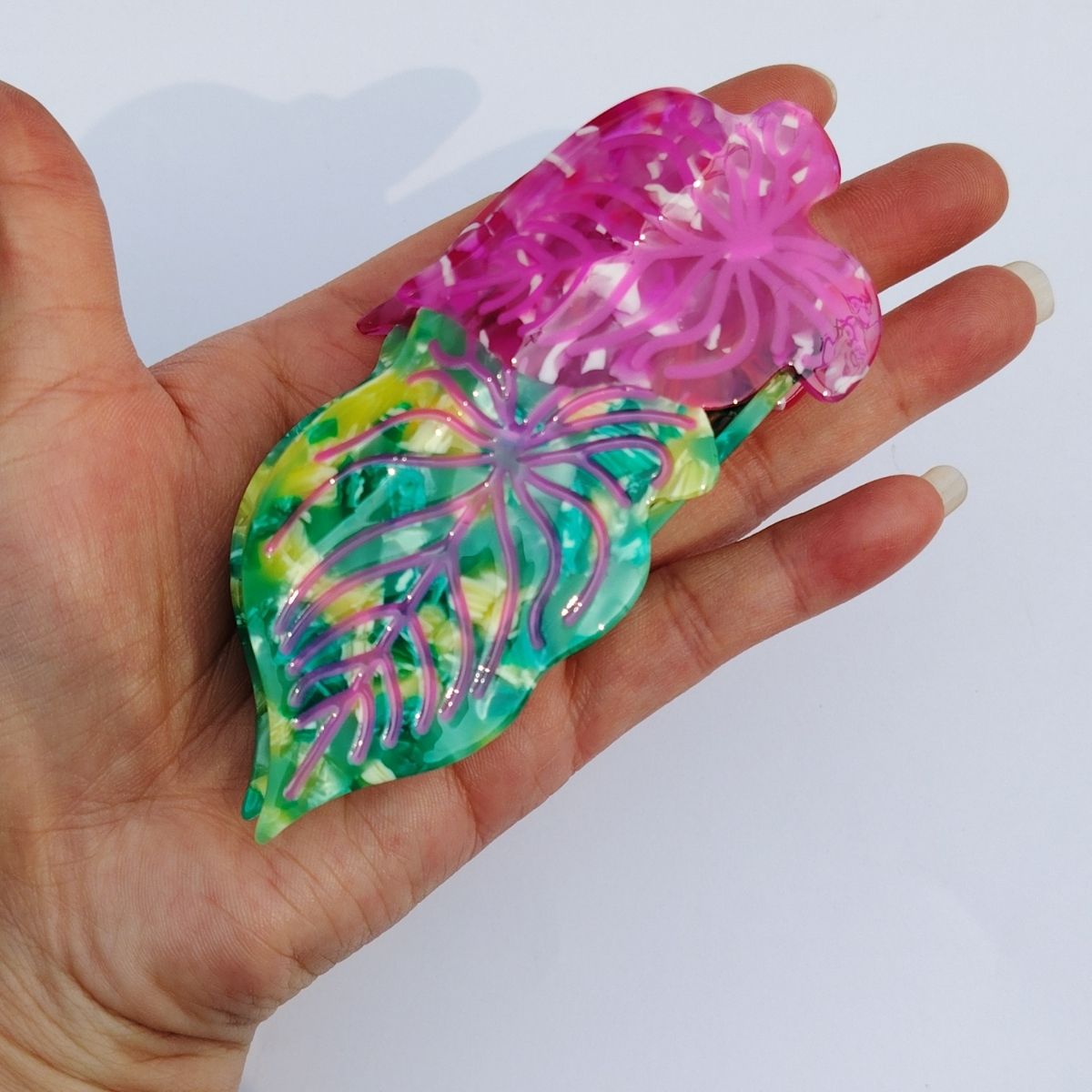 Medium Green Magenta Color Block Leaf Hair Claw