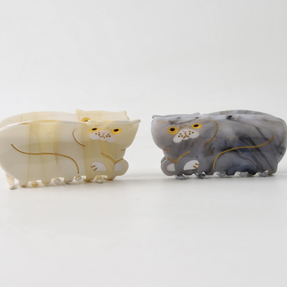 Medium Grey Blue Golden Longhair Cat Hair Claw