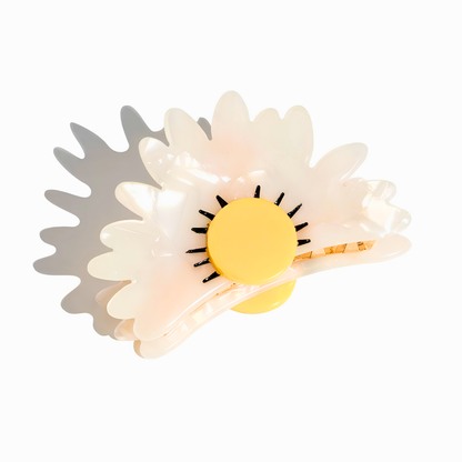 Medium Half-Hardy Chrysanthemum Flower Hair Claw