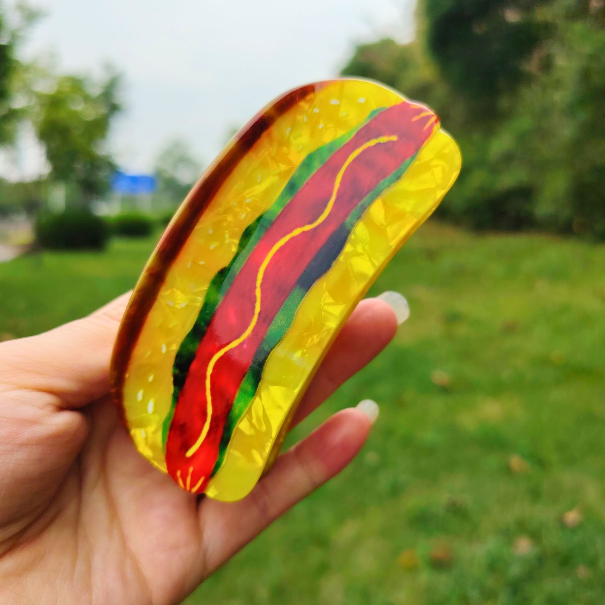 Medium Hamburger Hair Claw
