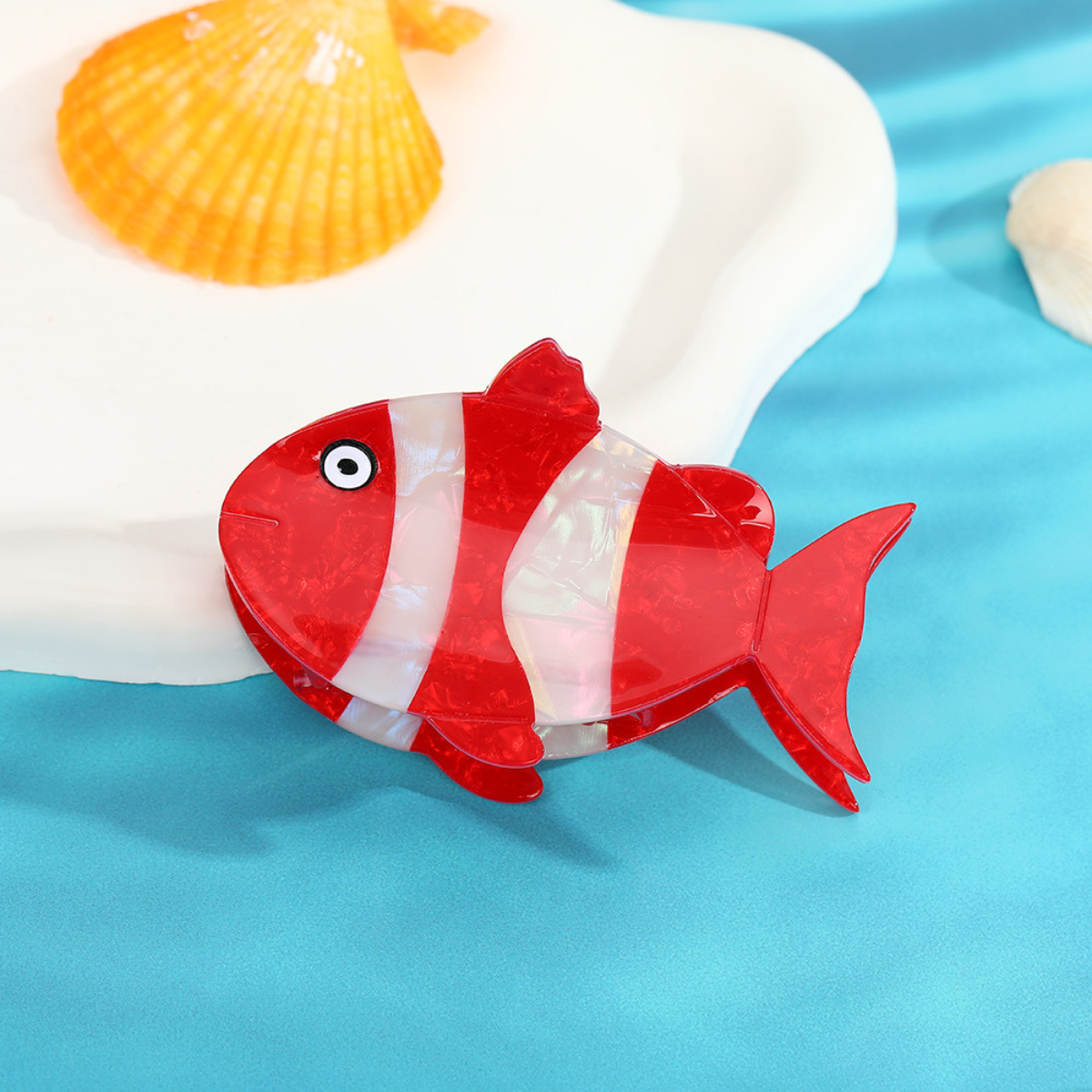 Medium Wide-Eye Red Clownfish Hair Claw