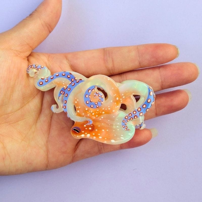 White Octopus Hair Claw