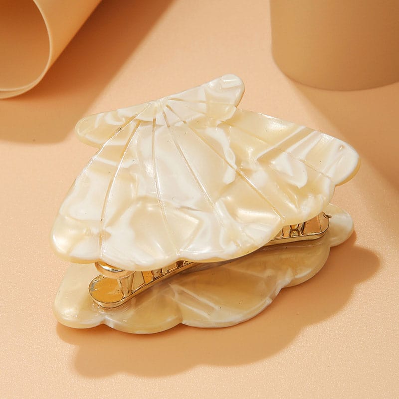 Medium Conch Shell Hair Claw丨Lemonschunks