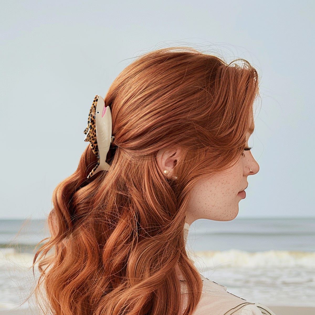 Jumbo Tortoiseshell Shark Hair Claw ClipsحNueShiny