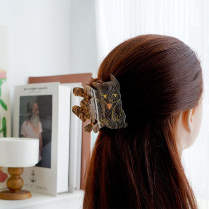 Medium Kung Fu Cat Hair Clip