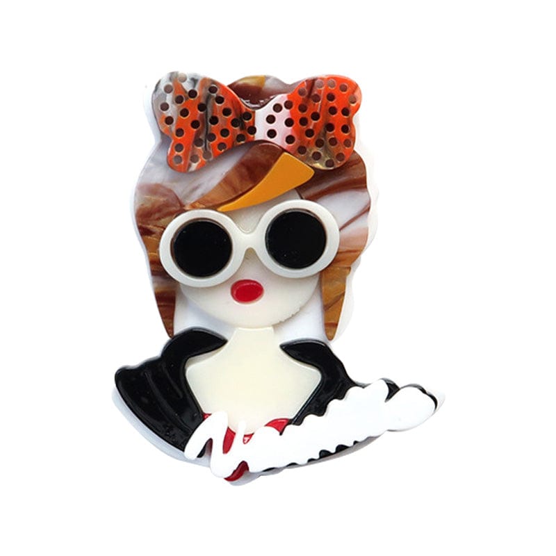 Brooch for brown haired ladies