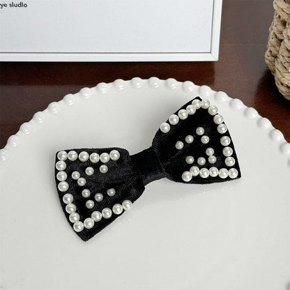 Medium Pearl Bow Hair Claw