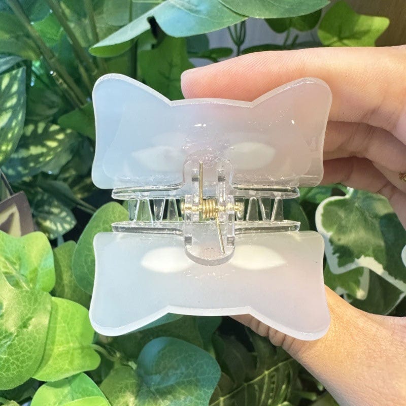 Small White Cat Ghost Hair Claw