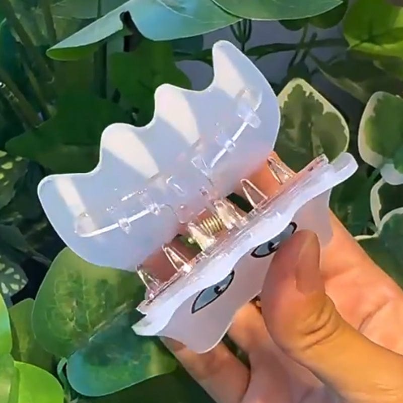 Small White Cat Ghost Hair Claw