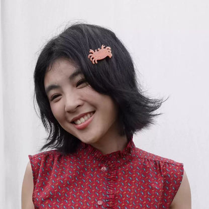 Small Orange Crab Alligator Hair Clip