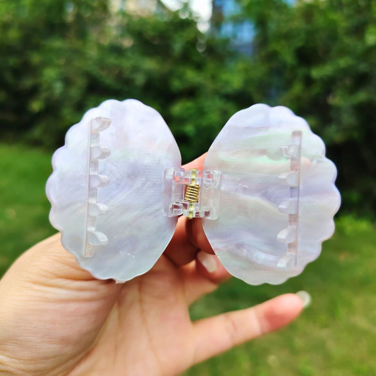 Small Purple Pearl Shell Hair Claw
