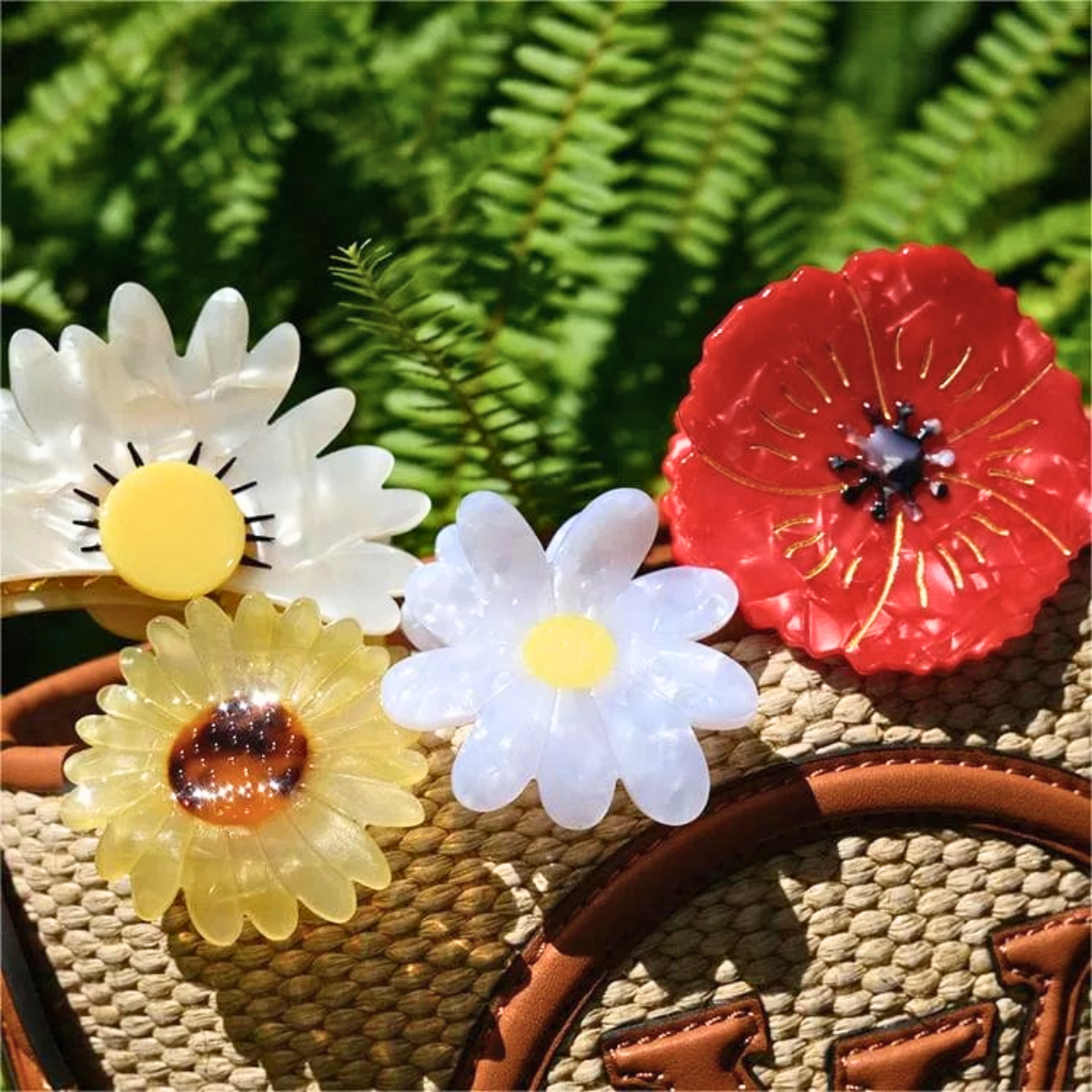Small White Daisy Flower Hair Claw