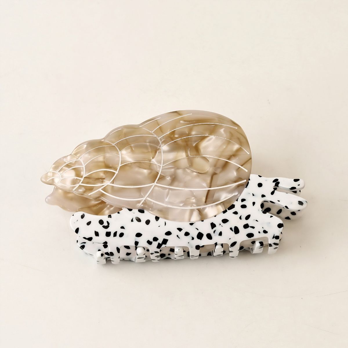 Large Textured Conch Shell Hair Claw 4 Colors