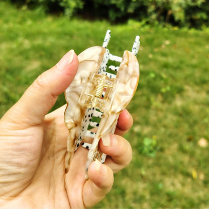 Large Textured Conch Shell Hair Claw 4 Colors